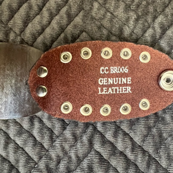 Silver Tone And Leather Bracelet. - Picture 3 of 8